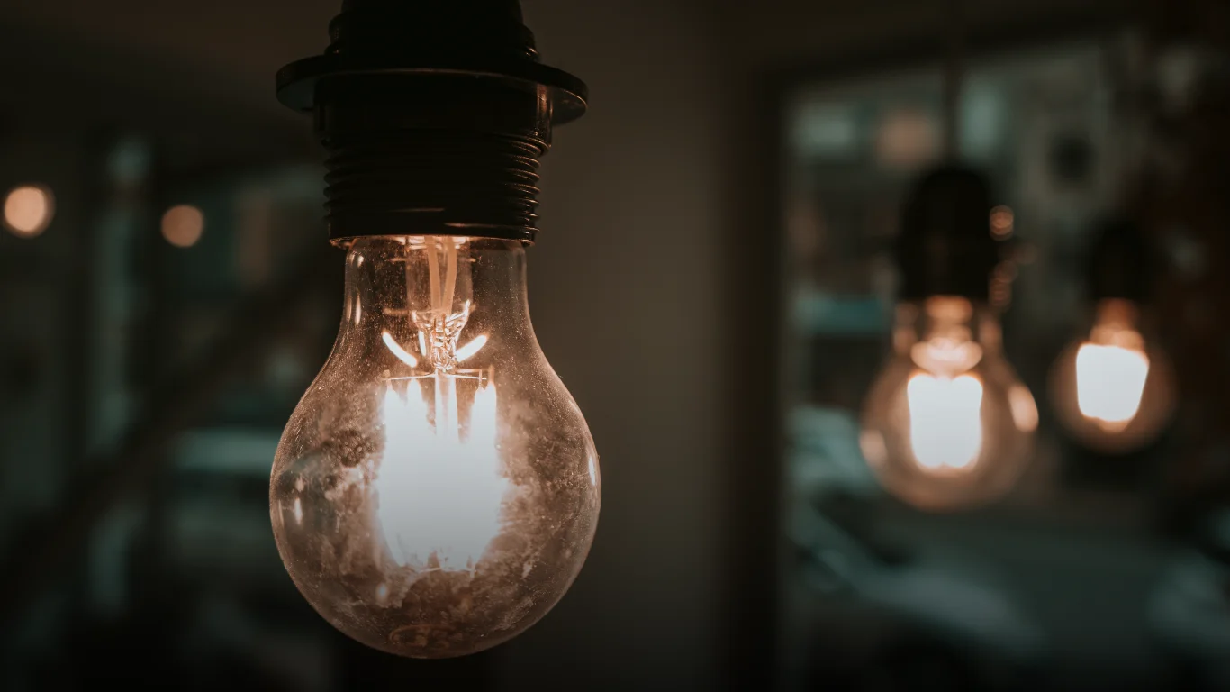 لماذا يعتبر فني كهرباء الكويت الخيار الأفضل لصيانة الكهرباء؟