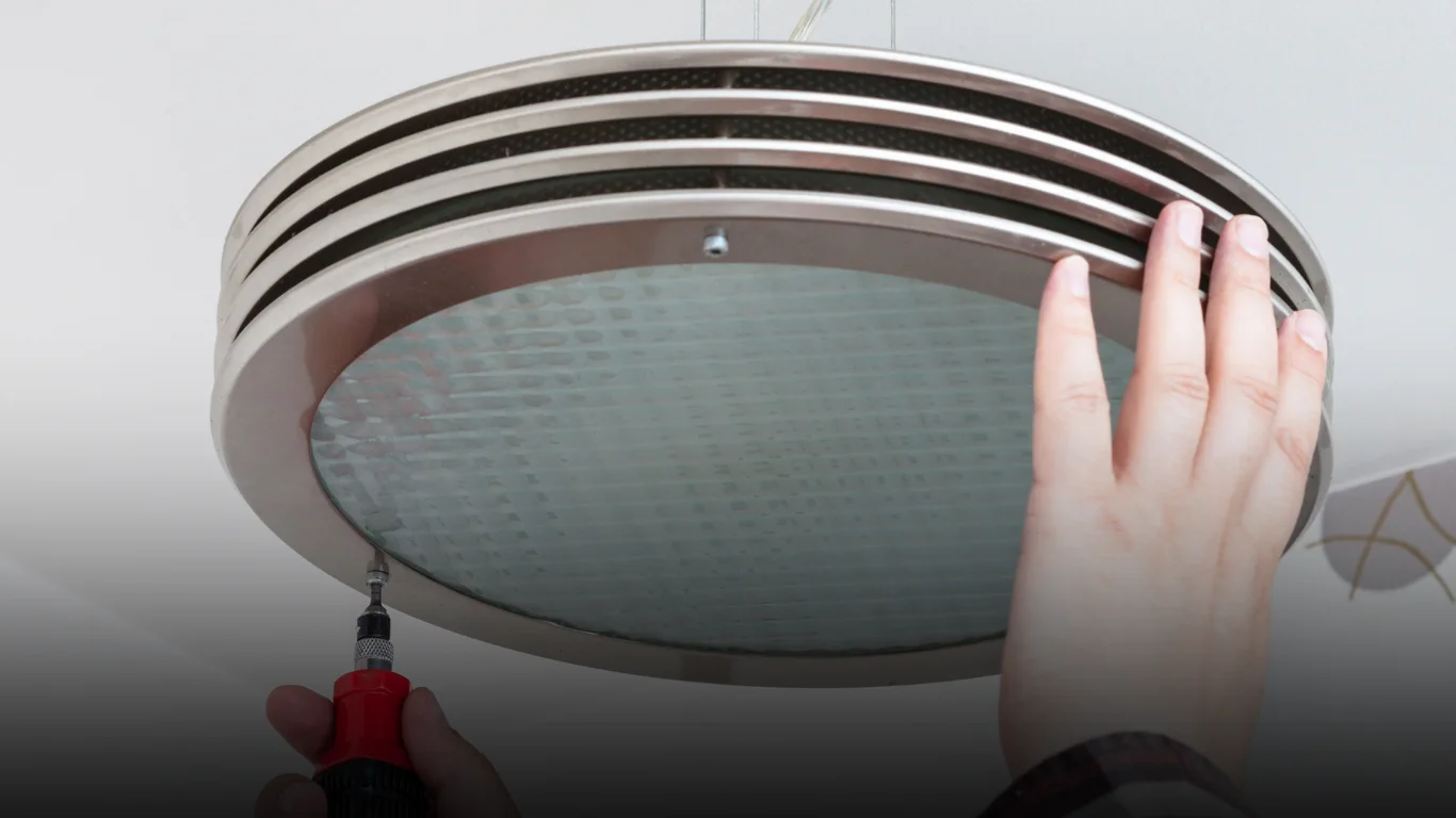 كيف يتعامل فني كهربائي بنيد القار مع الأعطال الكهربائية بكفاءة عالية؟