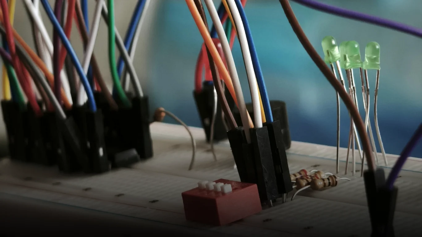 خدمات كهربائي أبو حليفة لجميع أعمال الكهرباء المنزلية