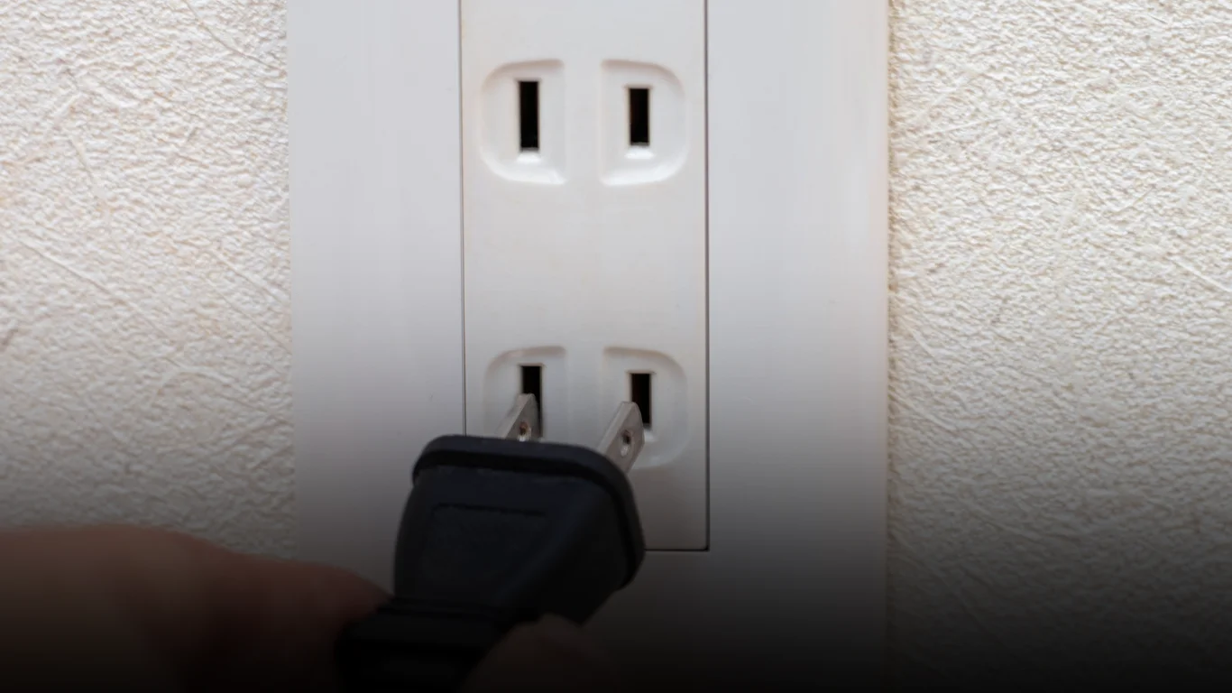 كيف يضمن كهربائي الضجيج سلامة وكفاءة النظام الكهربائي؟