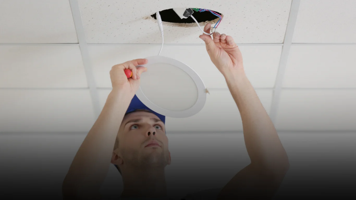 متى تحتاج إلى رقم فني كهربائي وكيف تختار الخدمة المناسبة؟